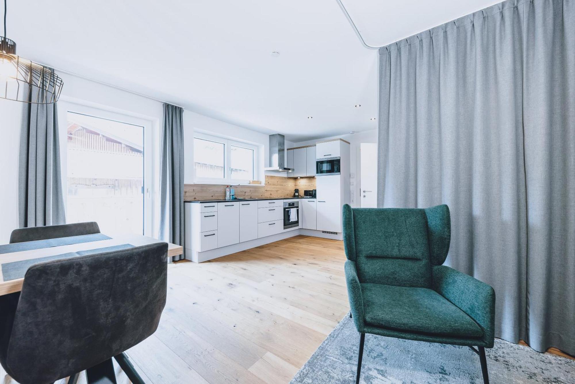 M1 - Mountain Living Apartment Rauris Room photo